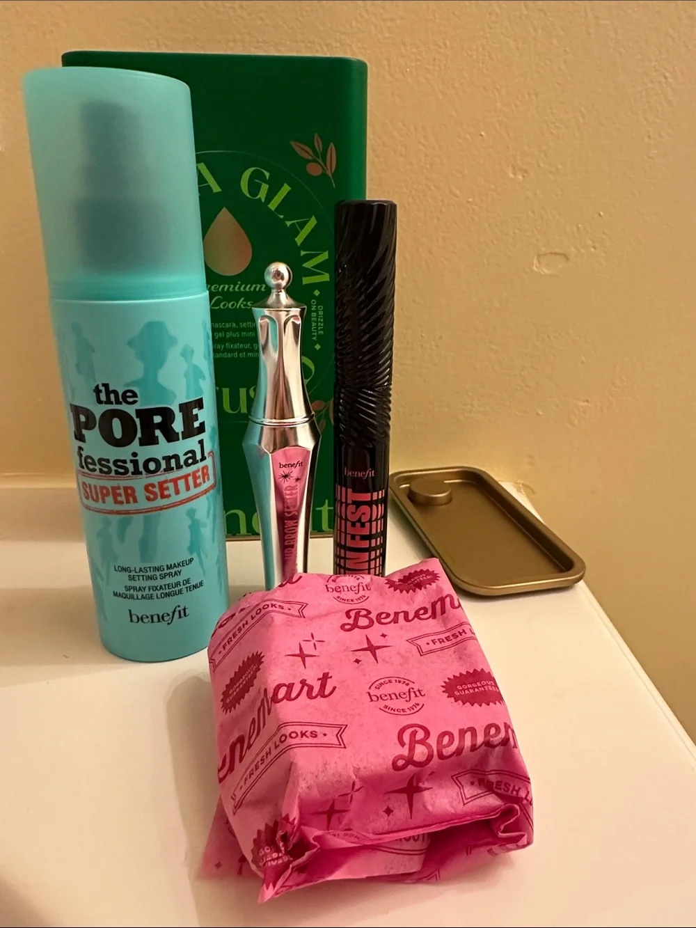 NEW Benefit Extra Glam Infused gift set mascara brow gel blush setting spray